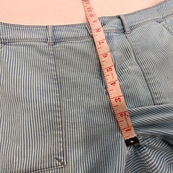 TOMMY BAHAMA Denim Striped Long Line 4 Pocket Shorts Sz 4 - Picture 7 of 9